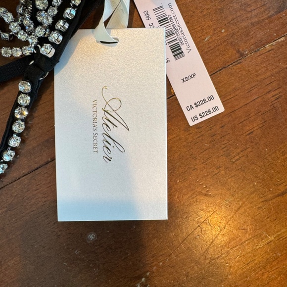 Victoria's Secret Lingerie Set - Picture 8 of 14